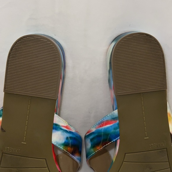 VANELi Sandals- Size 8M- multi color - Picture 4 of 7